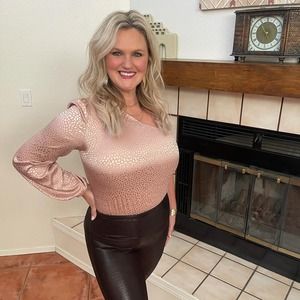 Meet your Posher, Lisa